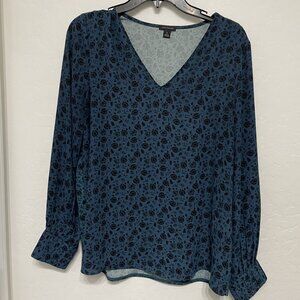 Ann Taylor teal floral pop over blouse - Size Medium - Retail $88